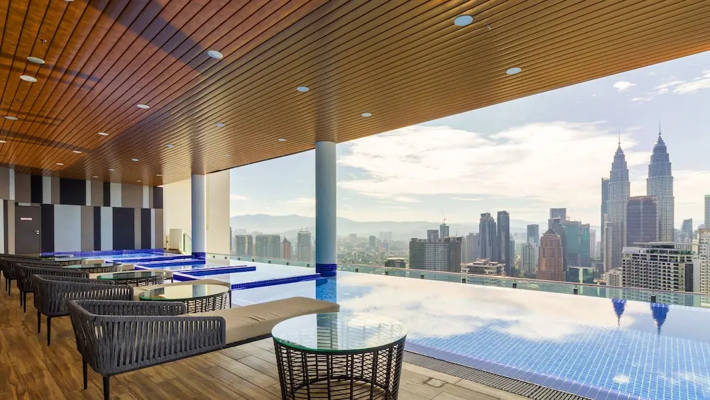 The Luxe & Colony KLCC By Downtown Suites