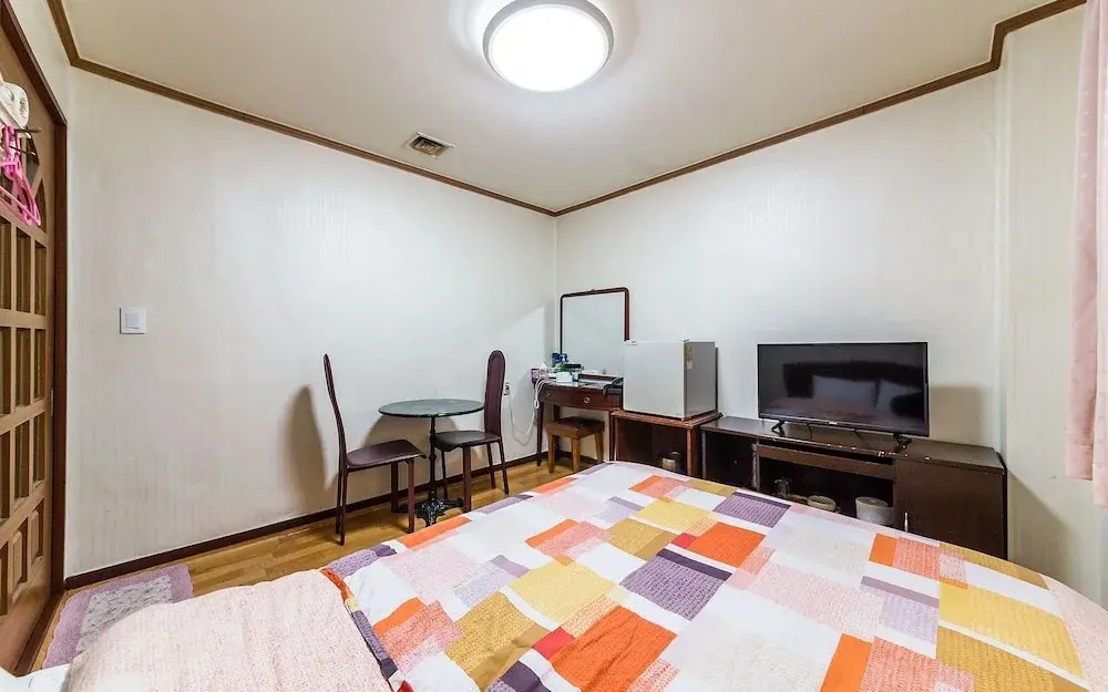 Seo Won Jang Motel