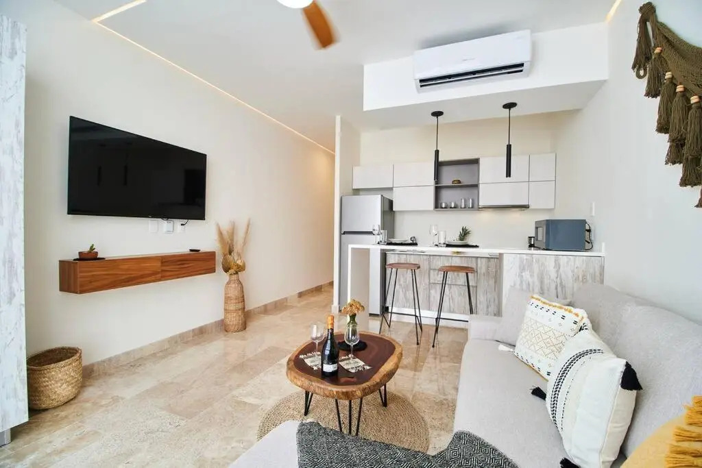 Modern and Boho 1BD/1 BR + Private Plunge Pool