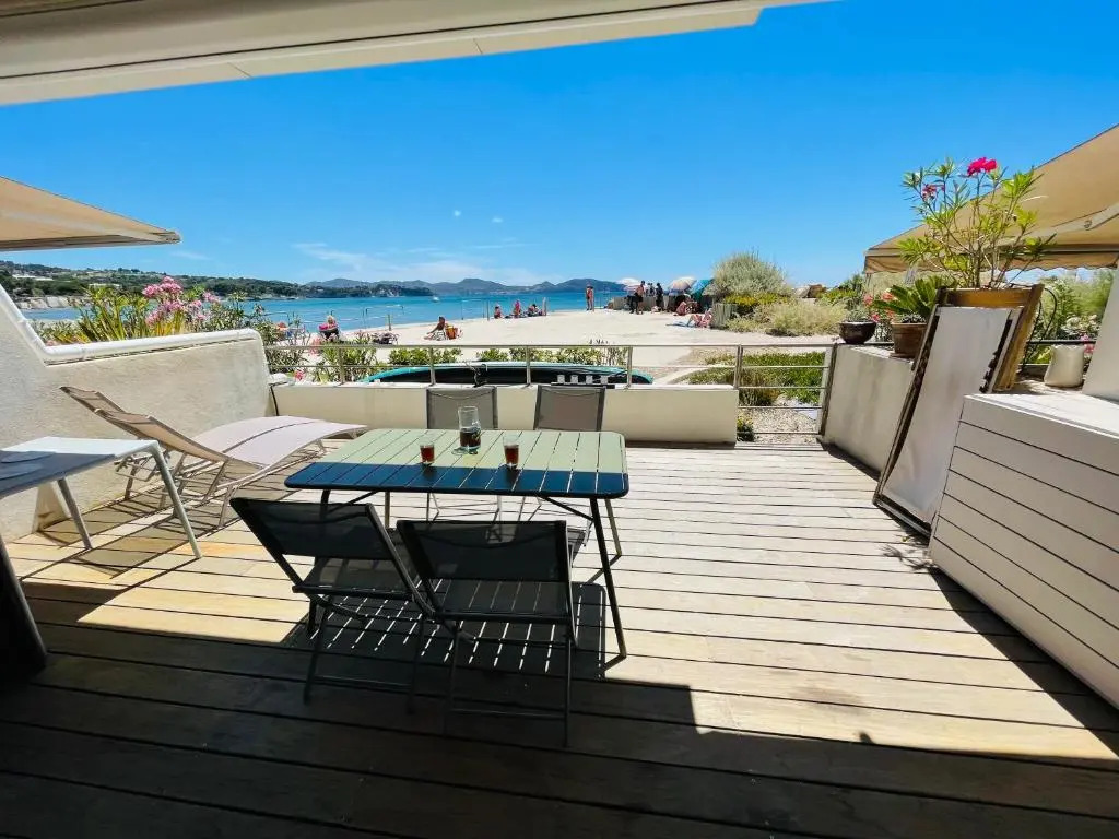 Plage St Jean Residence Le Golfe D Azur