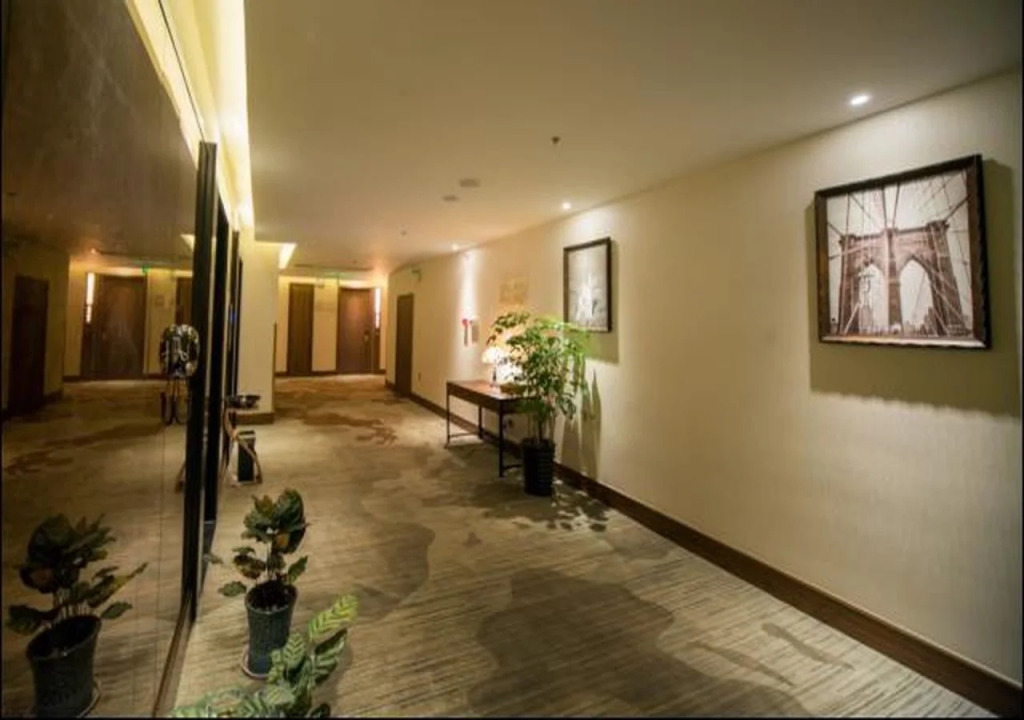 James Joyce Coffee Hotel Suzhou Mudu Subway Station Branch