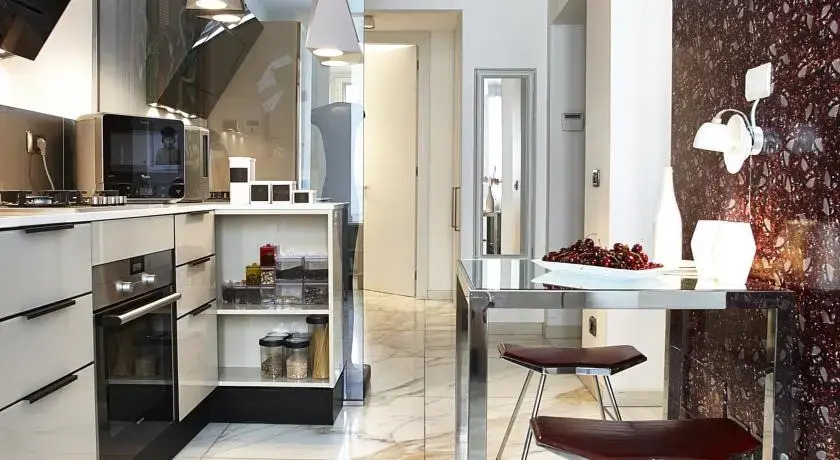 Giardini Wallcoverings Official Apartment