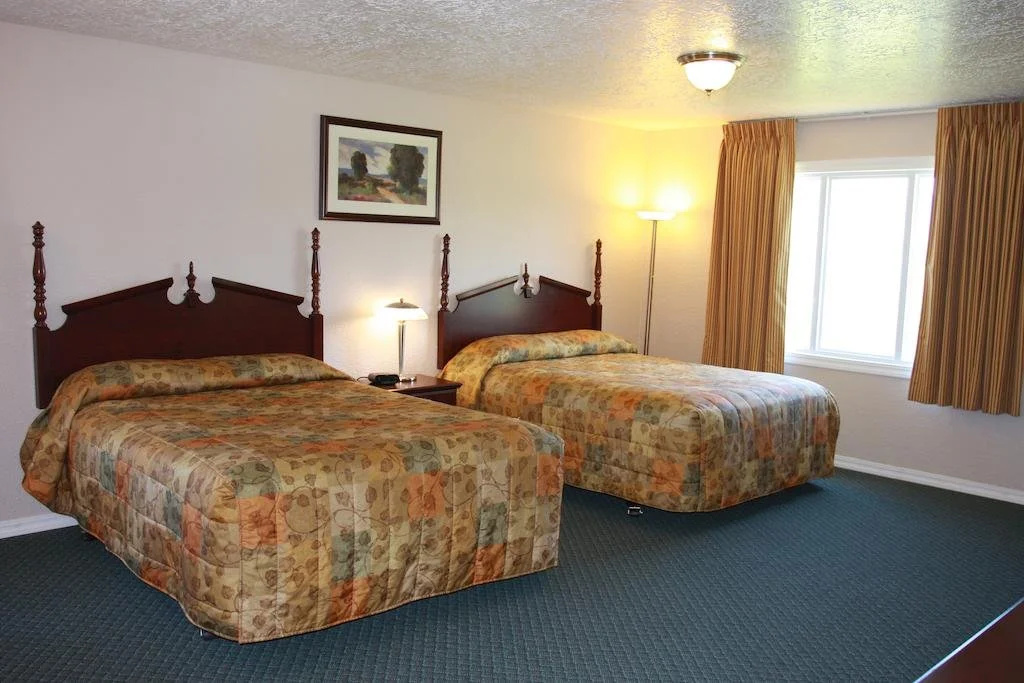 Western Royal Inn