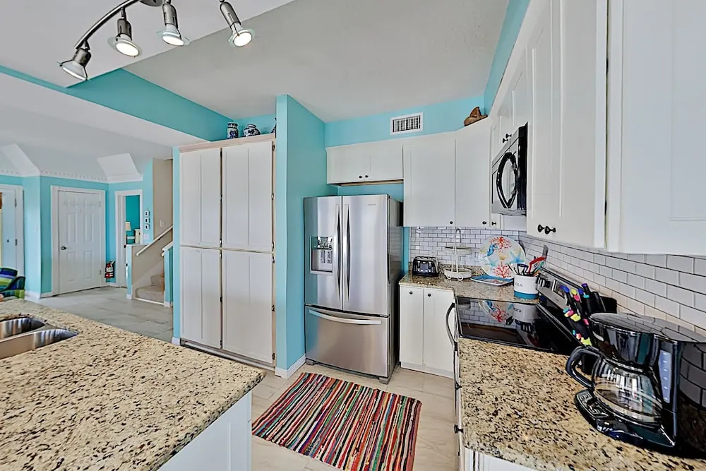 Coastal Blessings: Gulf-front W/ Private Beach 5 Bedroom Home