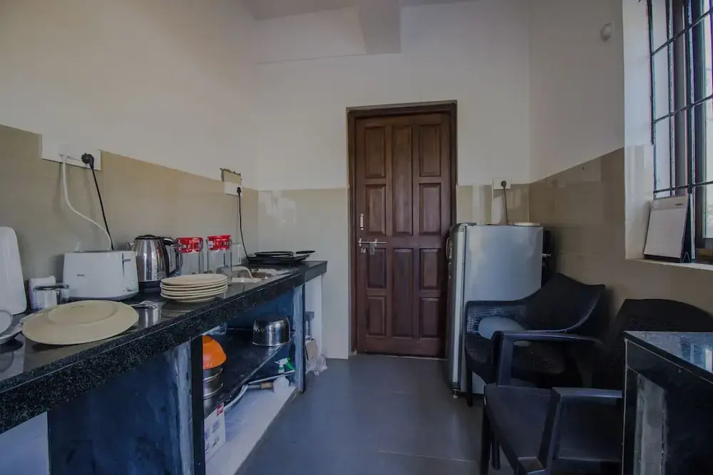 OYO 24768 Home Beach View Stay Morjim