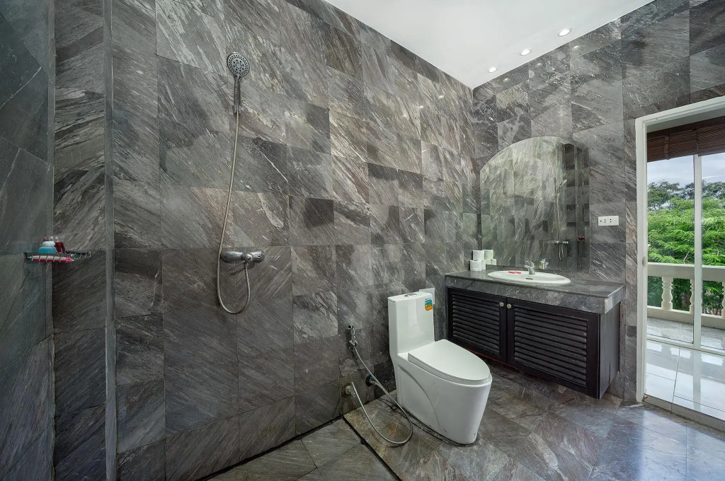 Chaweng Lakeview Residence