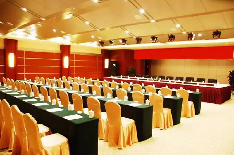 Gang Run Ming Yue Hotel