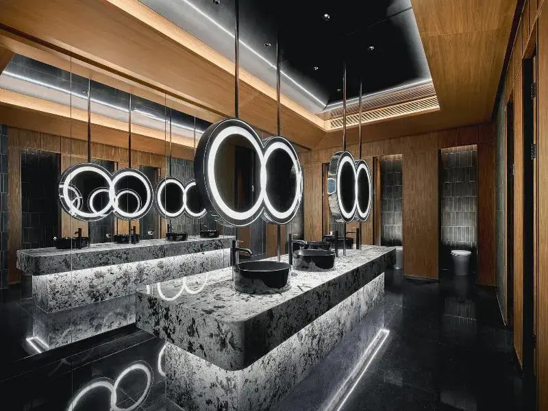 HUALUXE Hotels and Resorts Chongqing Wushan by IHG
