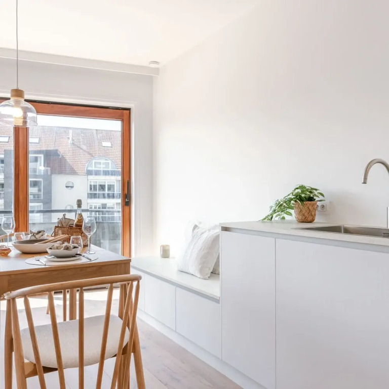 Comfortable Apartment Near the sea