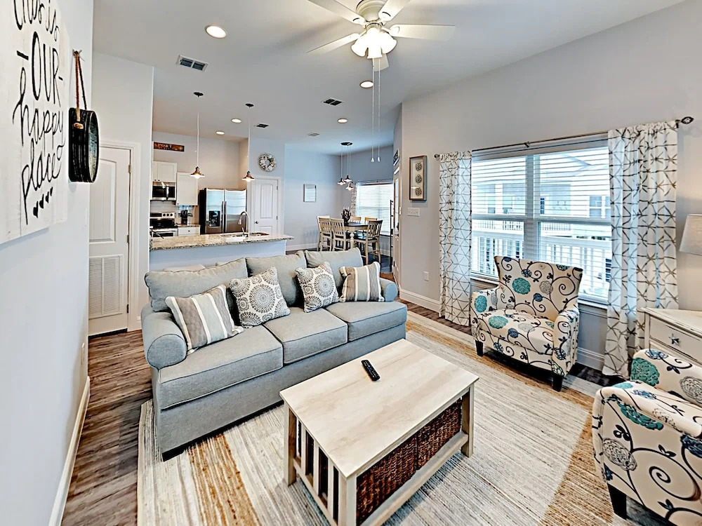 Coral Reef Home 3 Bedrooms 2 Bathrooms Home