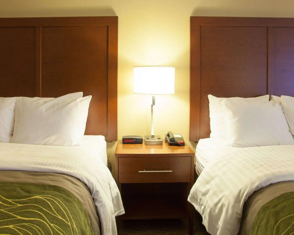 Quality Inn & Suites I-40 East