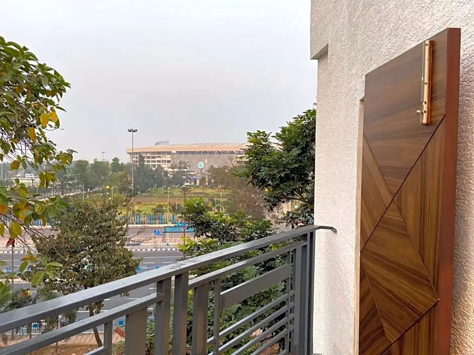 Stadia Inn