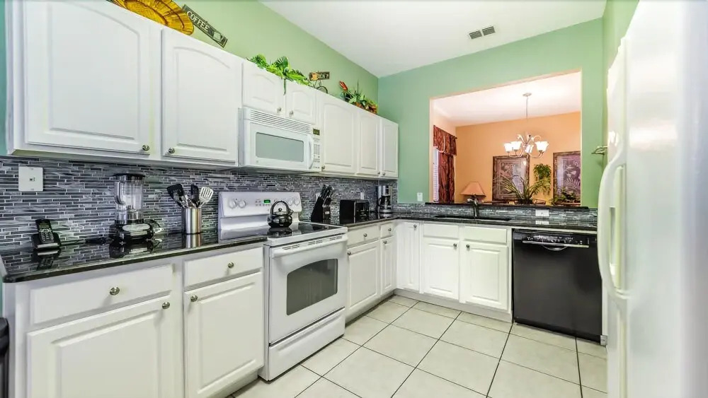 2638 Windsor Hills