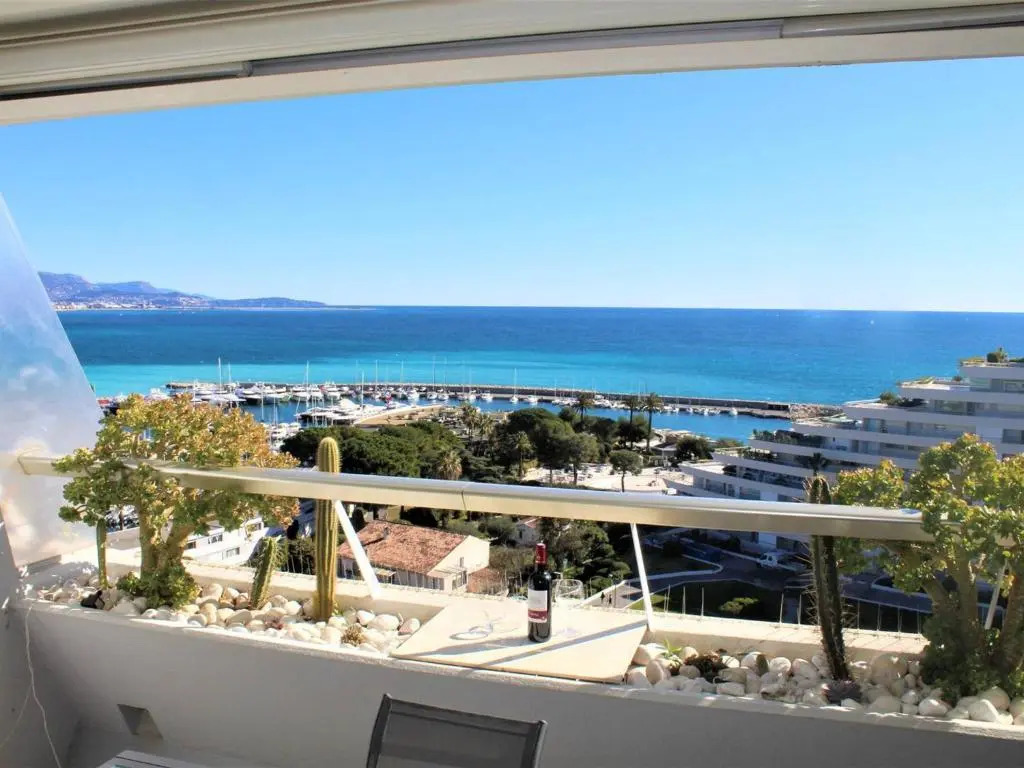 Appartement Villeneuve-Loubet, 1 pièce, 2 personnes - FR-1-252A-65