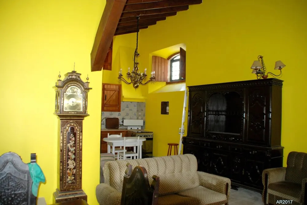 Villa With 2 Bedrooms in Alenquer, With Wonderful Mountain View, Priva