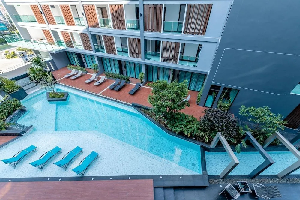 The Proud Hotel Pattaya - SHA Certified