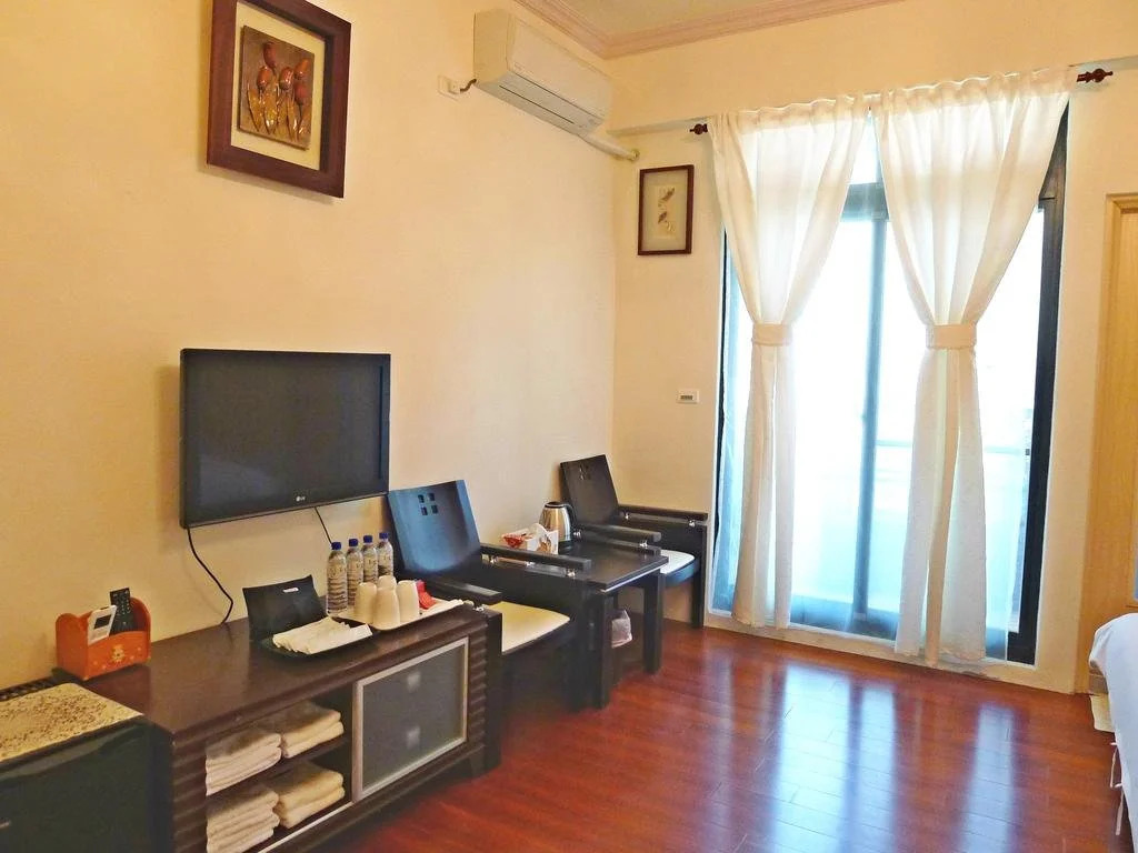 Amicasa Guesthouse