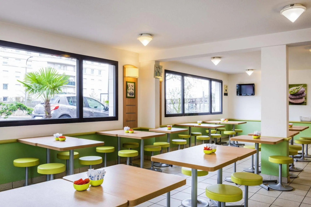 ibis budget Santeny