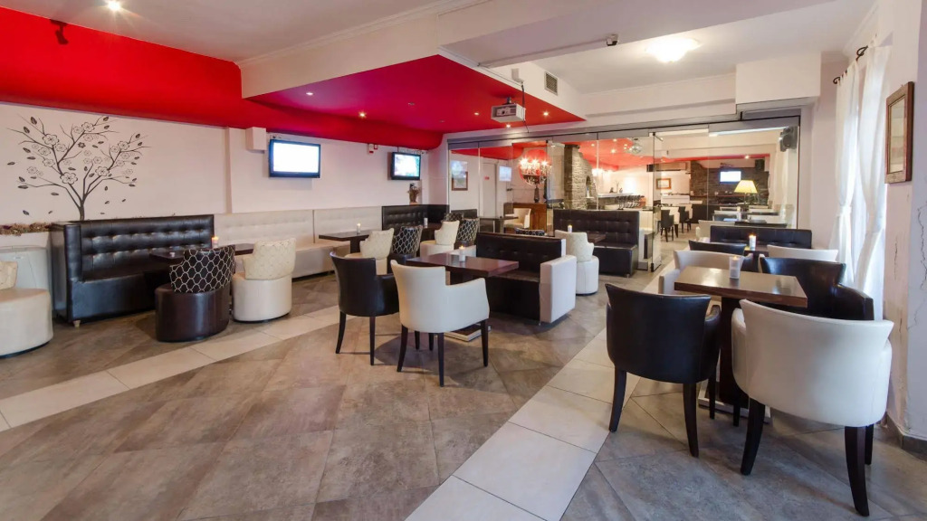 Nikolas Hotel