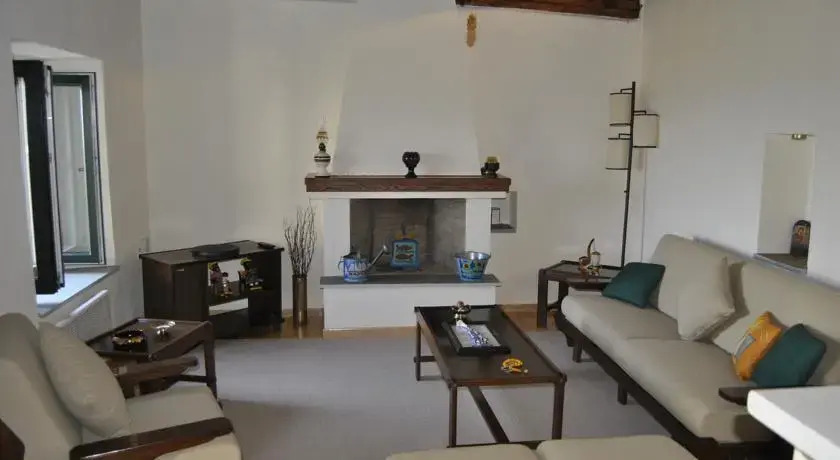 Alias Guesthouse