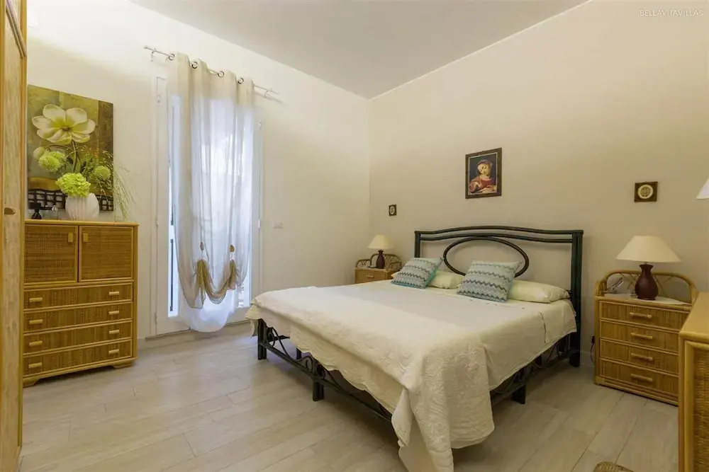 1059 Villa Ariel in Torre Lapillo