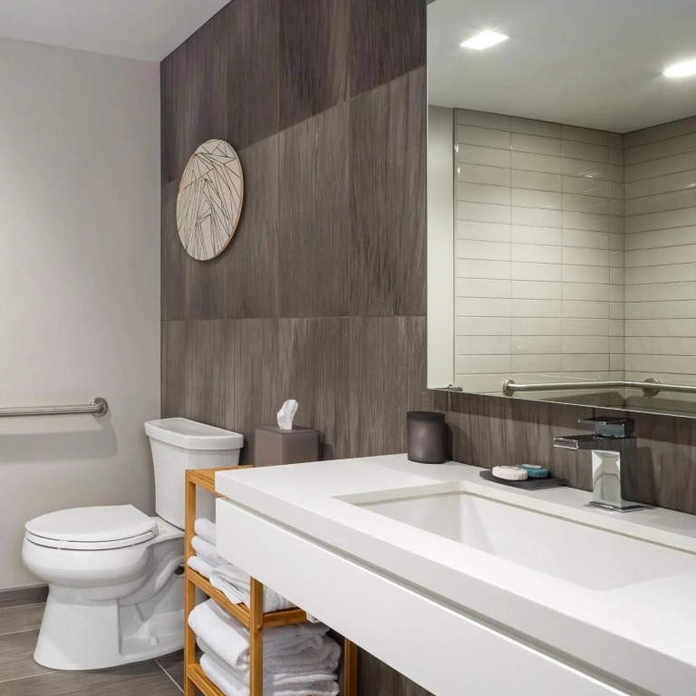 The Windsor Suites