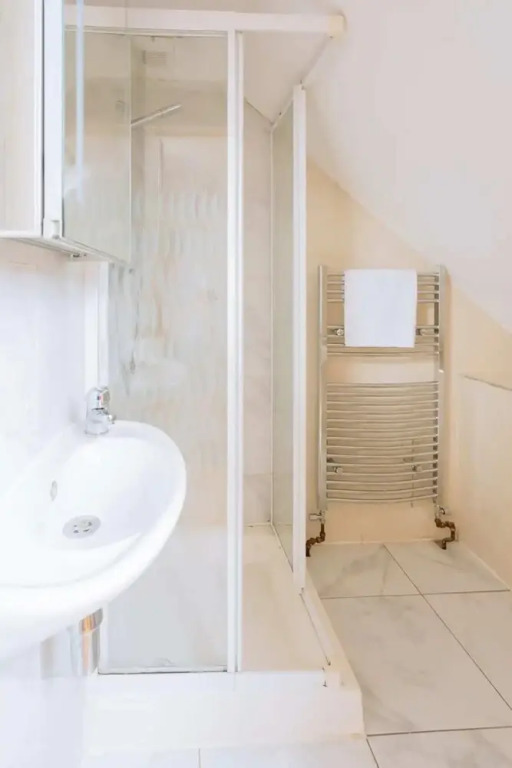 Stunning 3 Bedroom House in Dublin With Courtyard