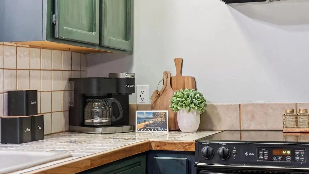 Incline Pines Retreat by Avantstay Private Hot Tub + Wraparound Deck + Views Near Dining and Shops