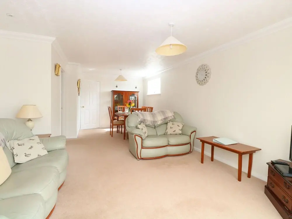 16 Heron Gardens, Norwich