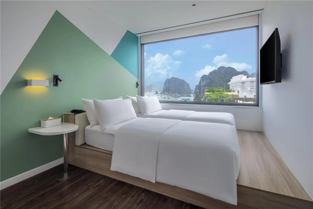 Tru by Hilton Ha Long Hon Gai Centre