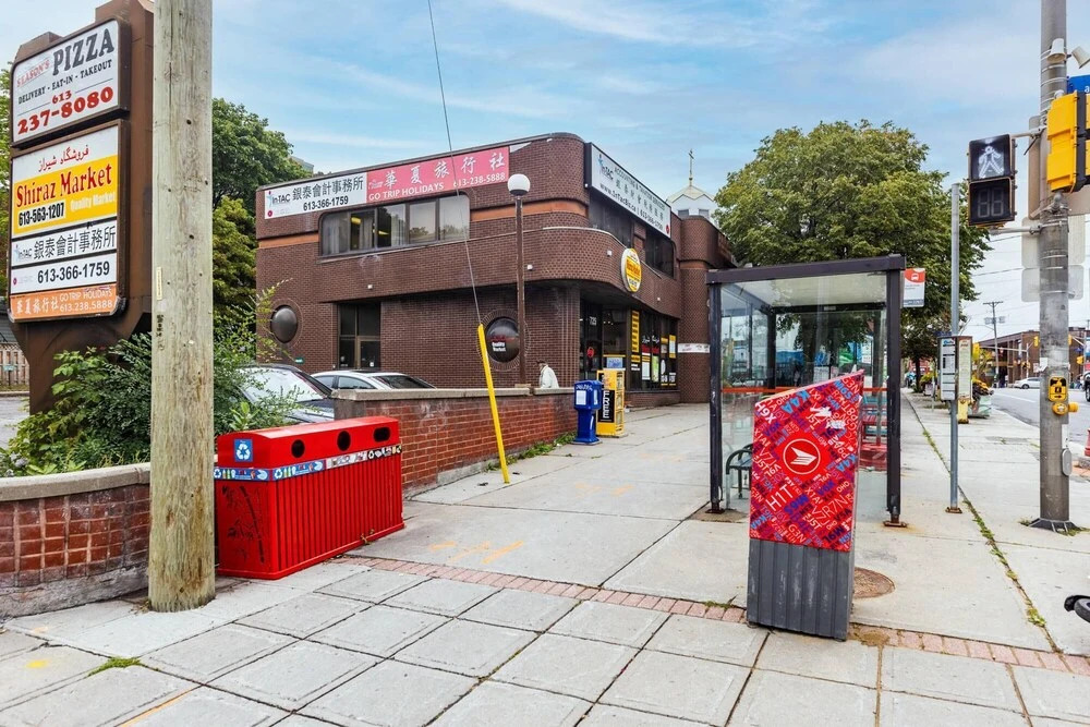 King Bed Studio Apartment - Near Chinatown