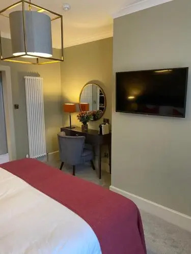 Rooms at the Saint