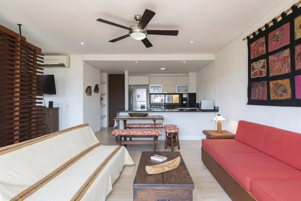 Spacious Loft @ Parque de Los Novios w/ wifi steps from the beac