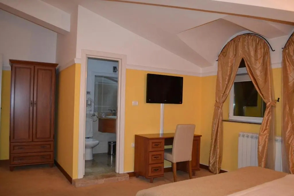 Dedinje villa rooms, apartments