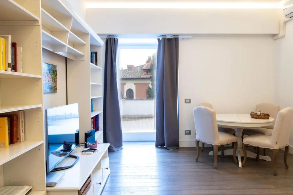 Regina Margherita Halldis Apartment