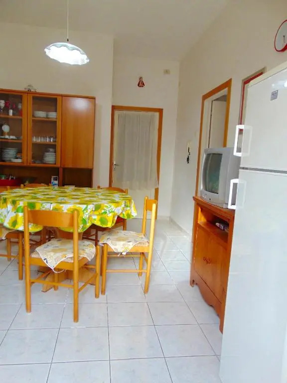 N209 - Numana, Bilocale Con Giardino a 100 Metri Dal Mare