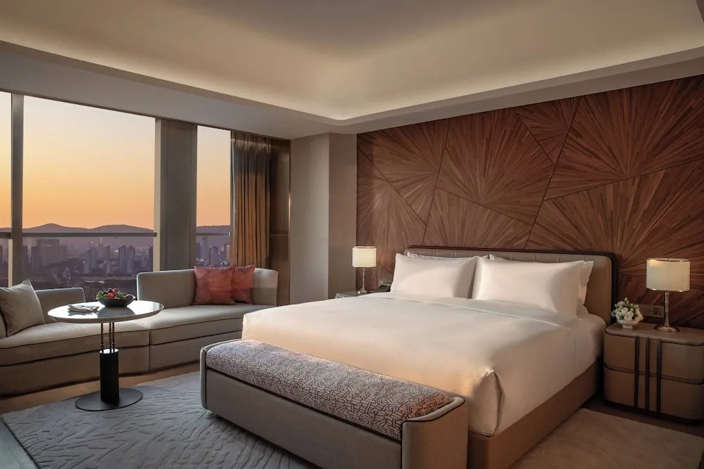 InterContinental Wuxi Taihu New City by IHG