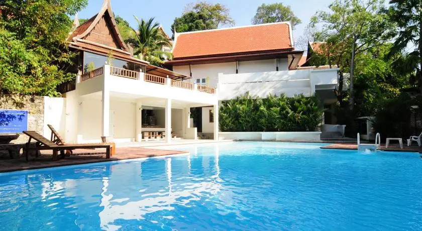 The Cabana Pool Suite