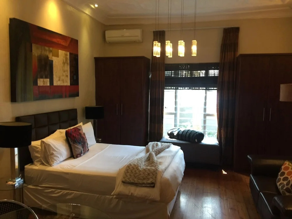 Saffron Guest House