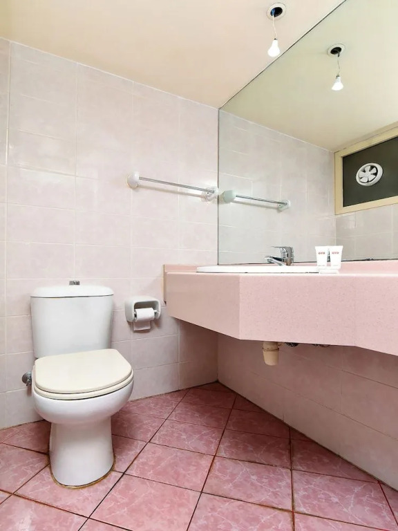 OYO 182 Zariana Hotel