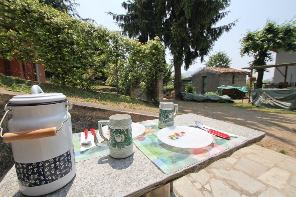 Bed & Breakfast Località Manzoniane