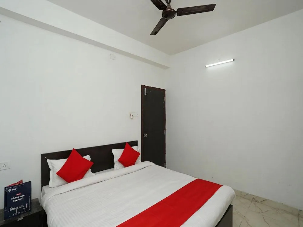 OYO 30698 Hari Om Guest House