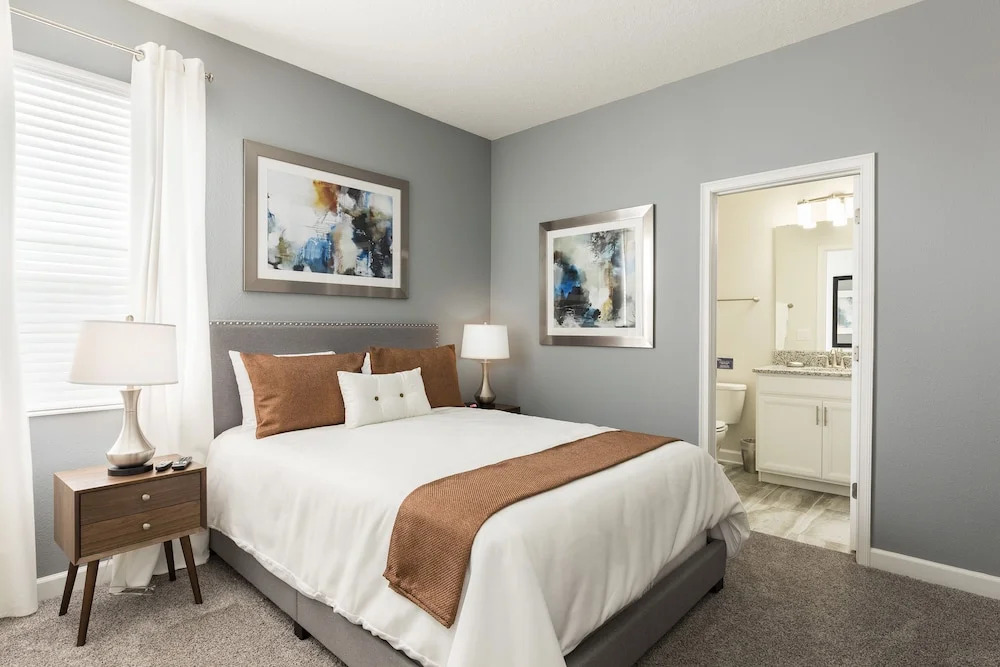 1516mb- The Retreat At Championsgate 6 Bedroom Home by RedAwning