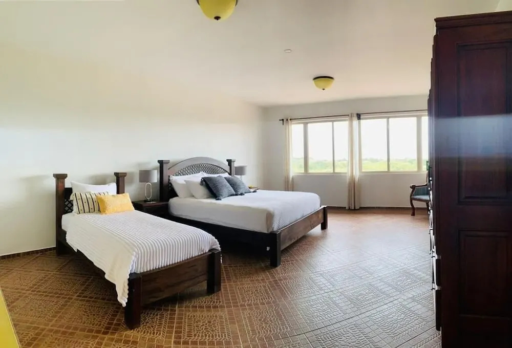El Regalo Resort