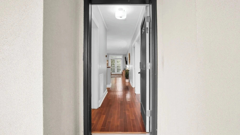 Free Parking 2 Units in Walkable Historic District The Juliette by Avantstay