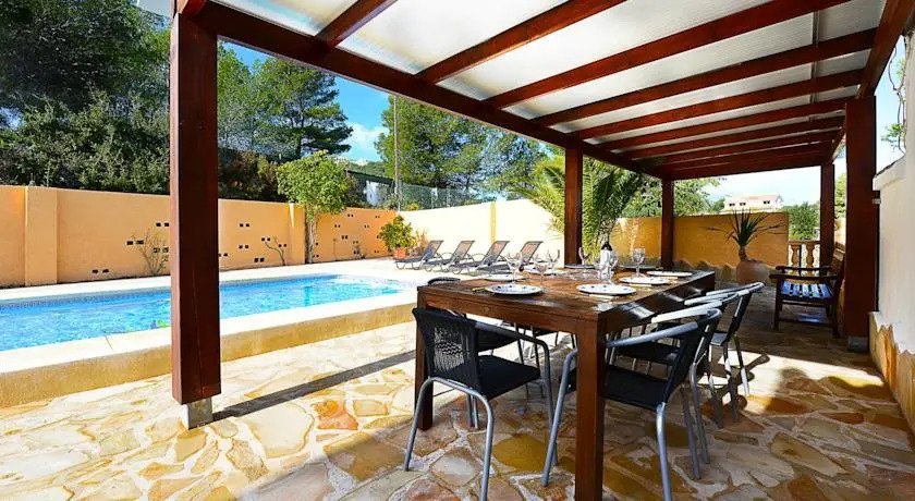 Villa Iris
