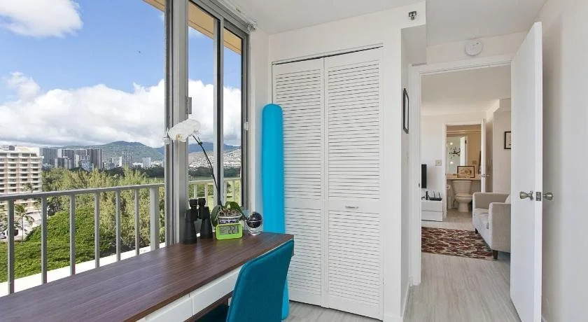 Diamond Head Beach Hotel