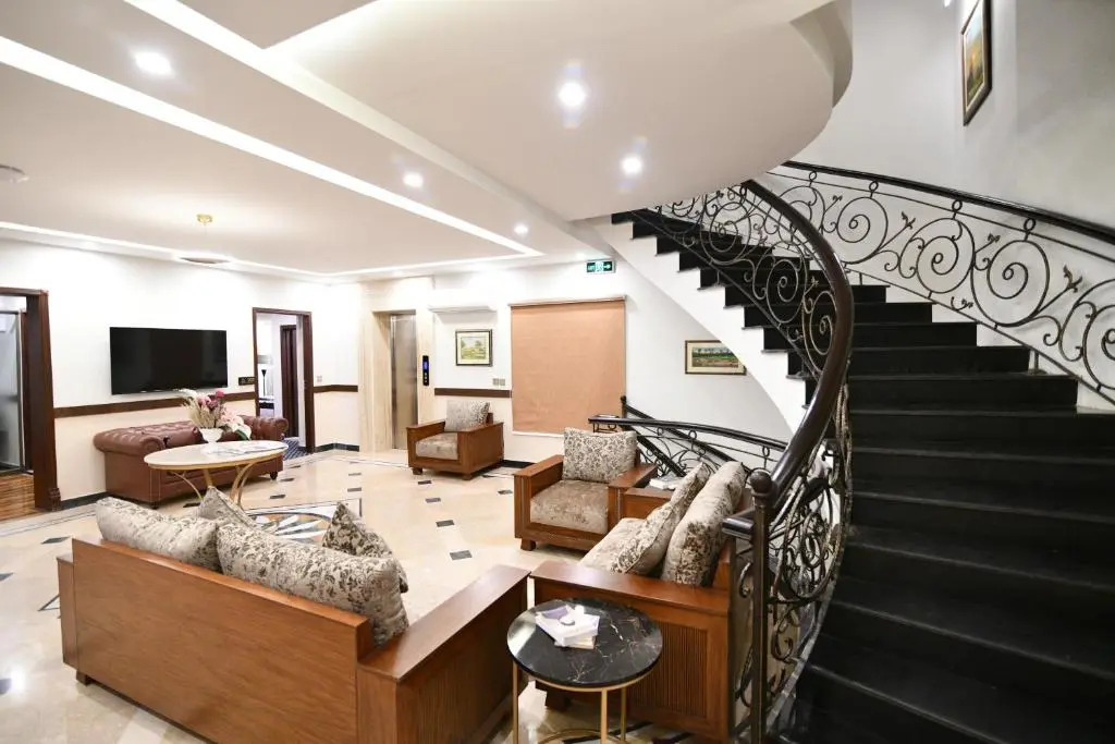 Royal Regency Hotel