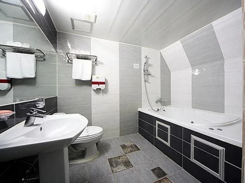 Metro 21 Hotel