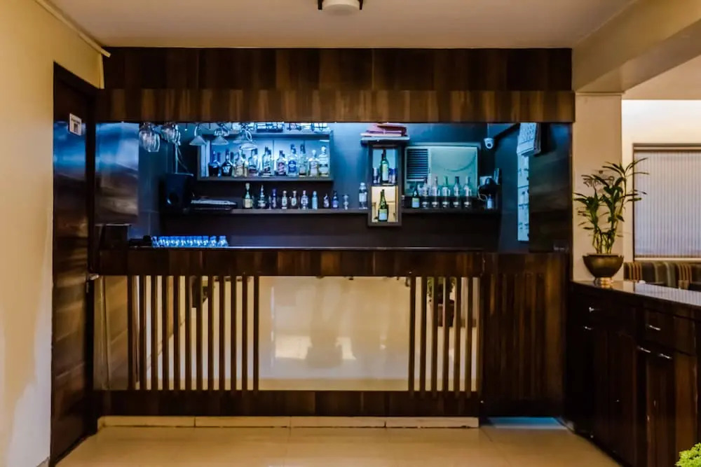 OYO 6833 Hotel Tanish Residency